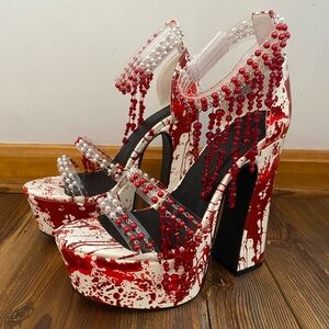HOLY REVELATION PLATFORM HEELS - SCREAM QUEEN